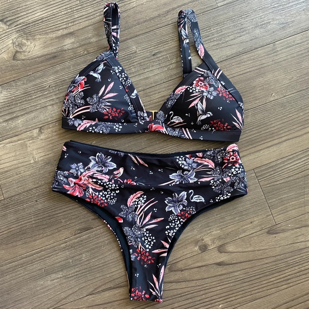 Kulani Kinis Padded Triangle Bikini Top & High Waist Cheeky Bikini Bottom